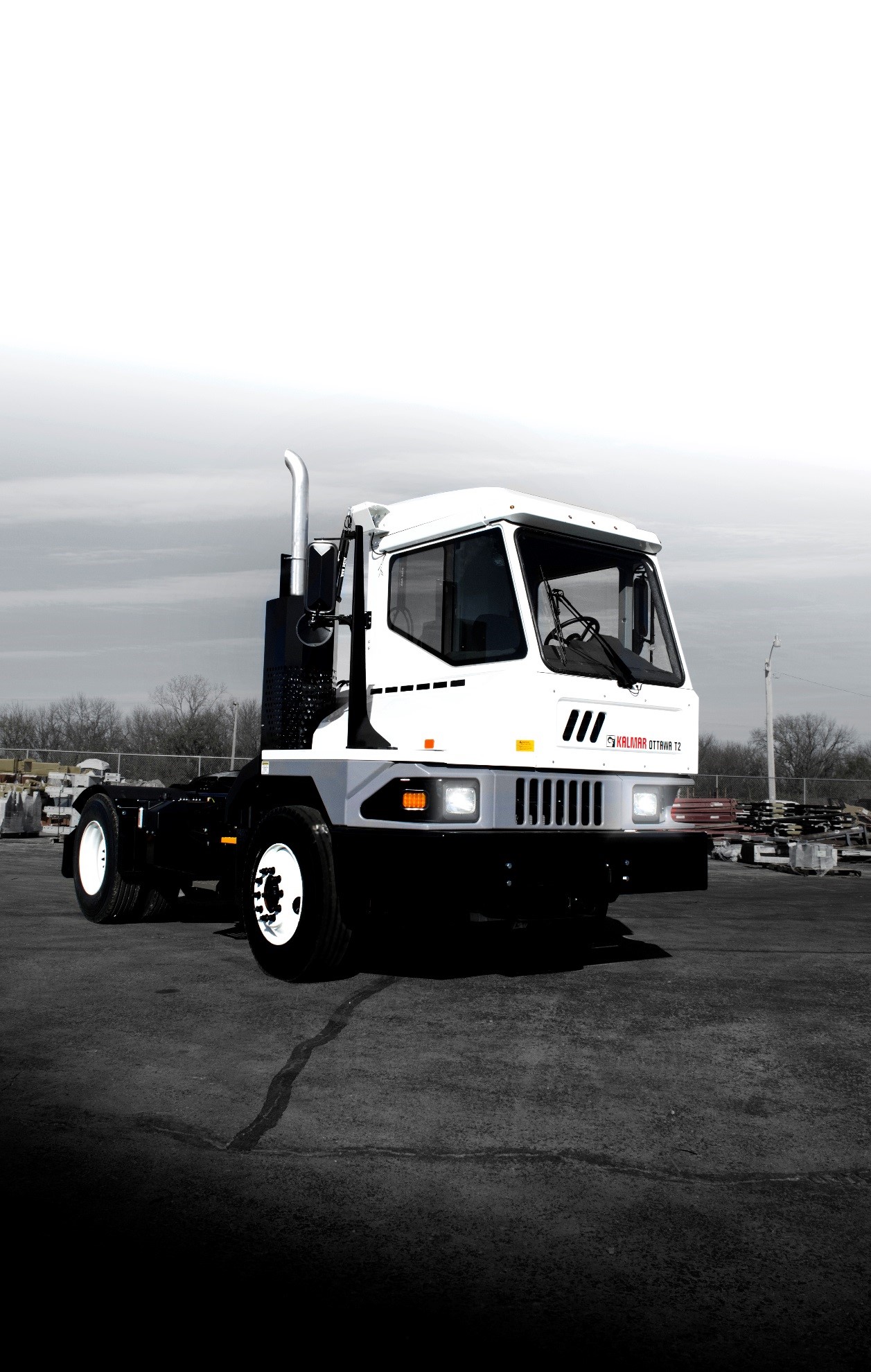 Kalmar Ottawa Truck side